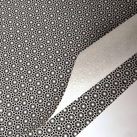 Awagami Yuzen Komon - papier japonais - feuille 78g/m² - 50x67cm - 4 bords droits - motifs fleuris