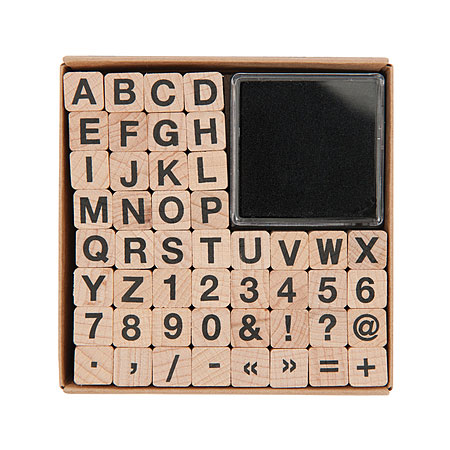 Rico Design Set de 48 tampons & 1 tampon encreur - 1x1cm - alphabet, chiffres & ponctuation I